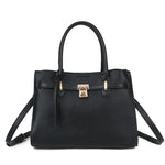 Mala com cadeado preto